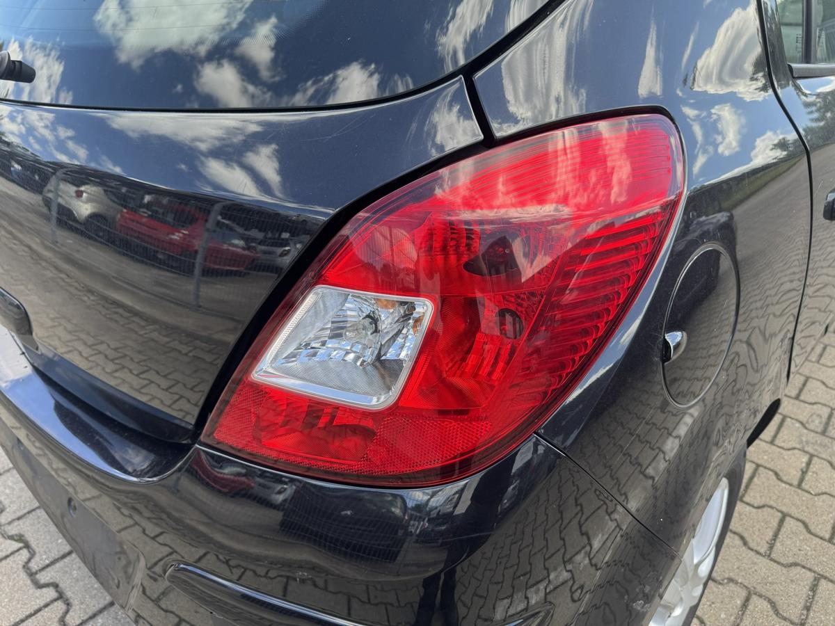 Opel Corsa D original R&uuml;cklicht R&uuml;ckleuchte Schlussleuchte rechts 5-T&uuml;rer Bj.2008